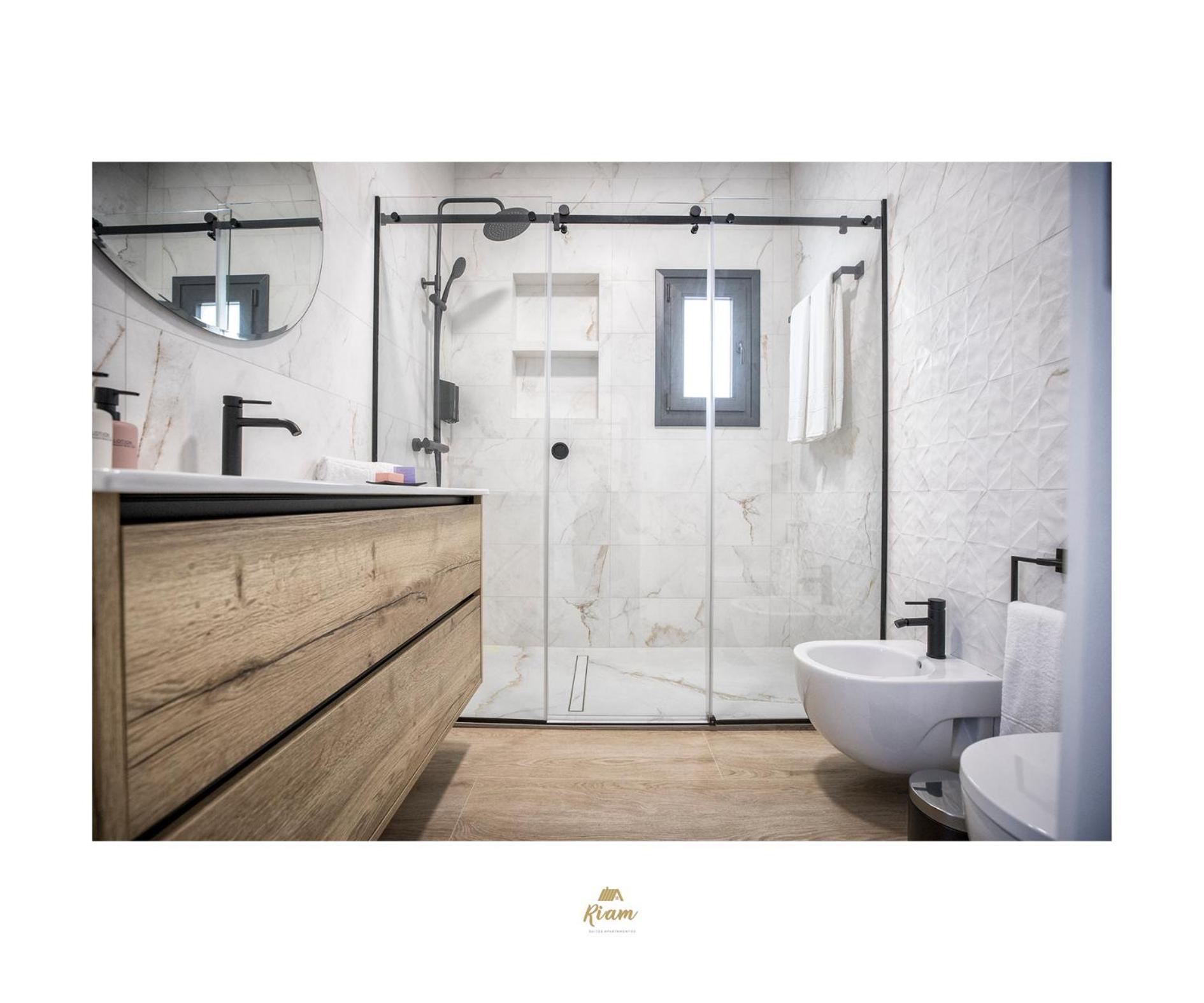 Riam Suites Apartamentos 로스팔라씨오스이빌라프란카 외부 사진