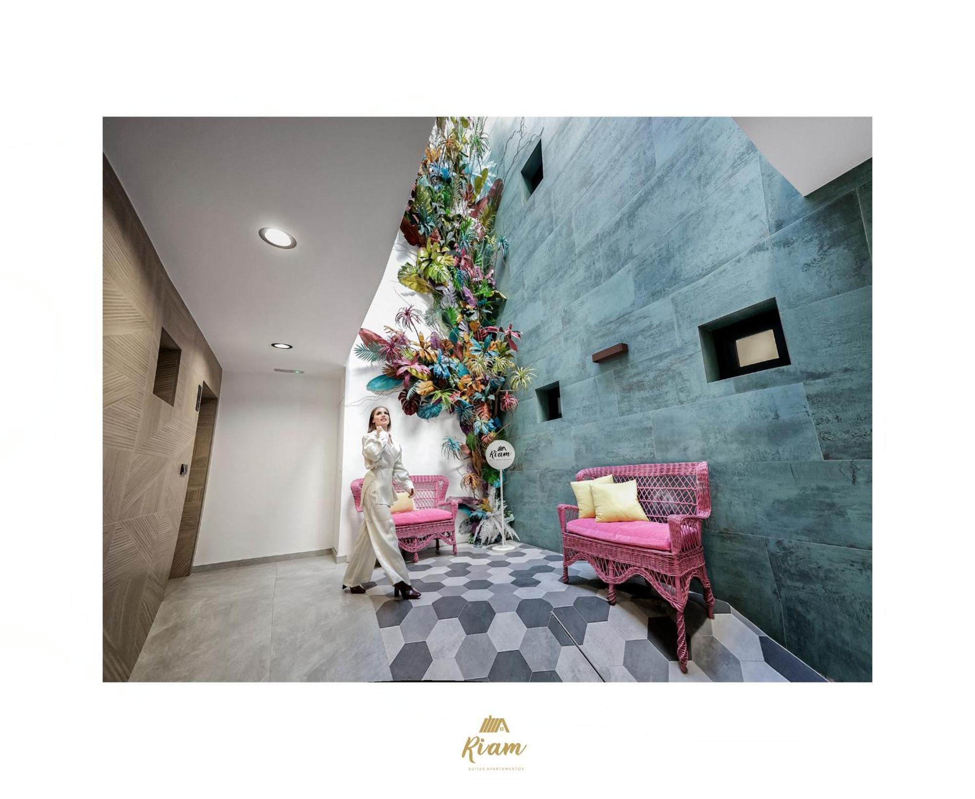 Riam Suites Apartamentos 로스팔라씨오스이빌라프란카 외부 사진